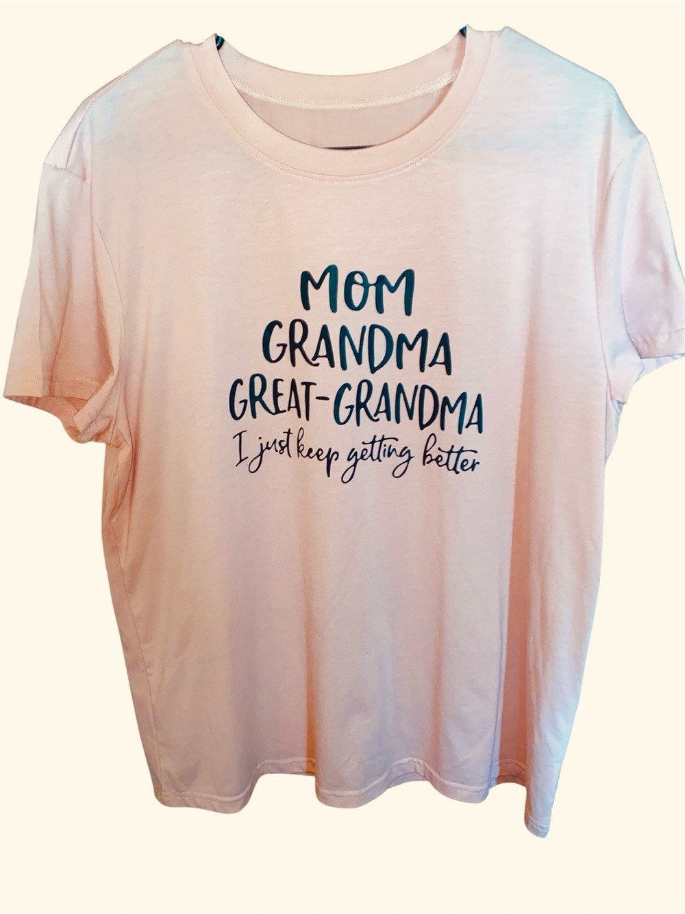 Women’s pink "Mom Grandma Great-Grandma" graphic t-shirt NEW SZ XL - Picture 2 of 3